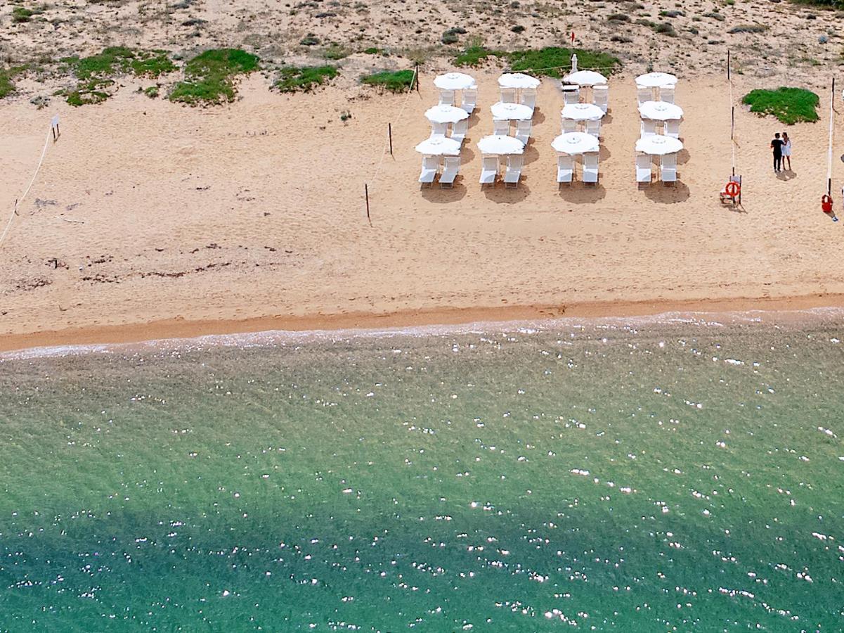 Hotel Pedra Santa Baja Sardinia Eksteriør bilde