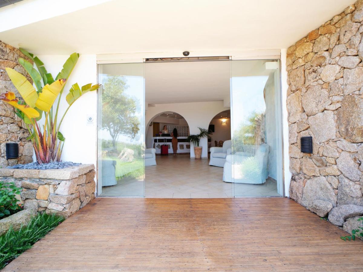 Hotel Pedra Santa Baja Sardinia Eksteriør bilde