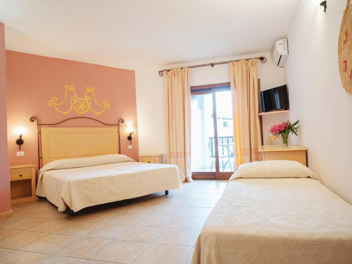 Hotel Pedra Santa Baja Sardinia Eksteriør bilde
